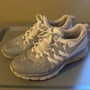 EUC Nike shoes